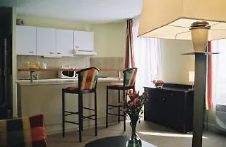 Residencia Champ De Mars París